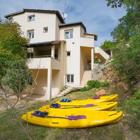 Veli Rat Apartments